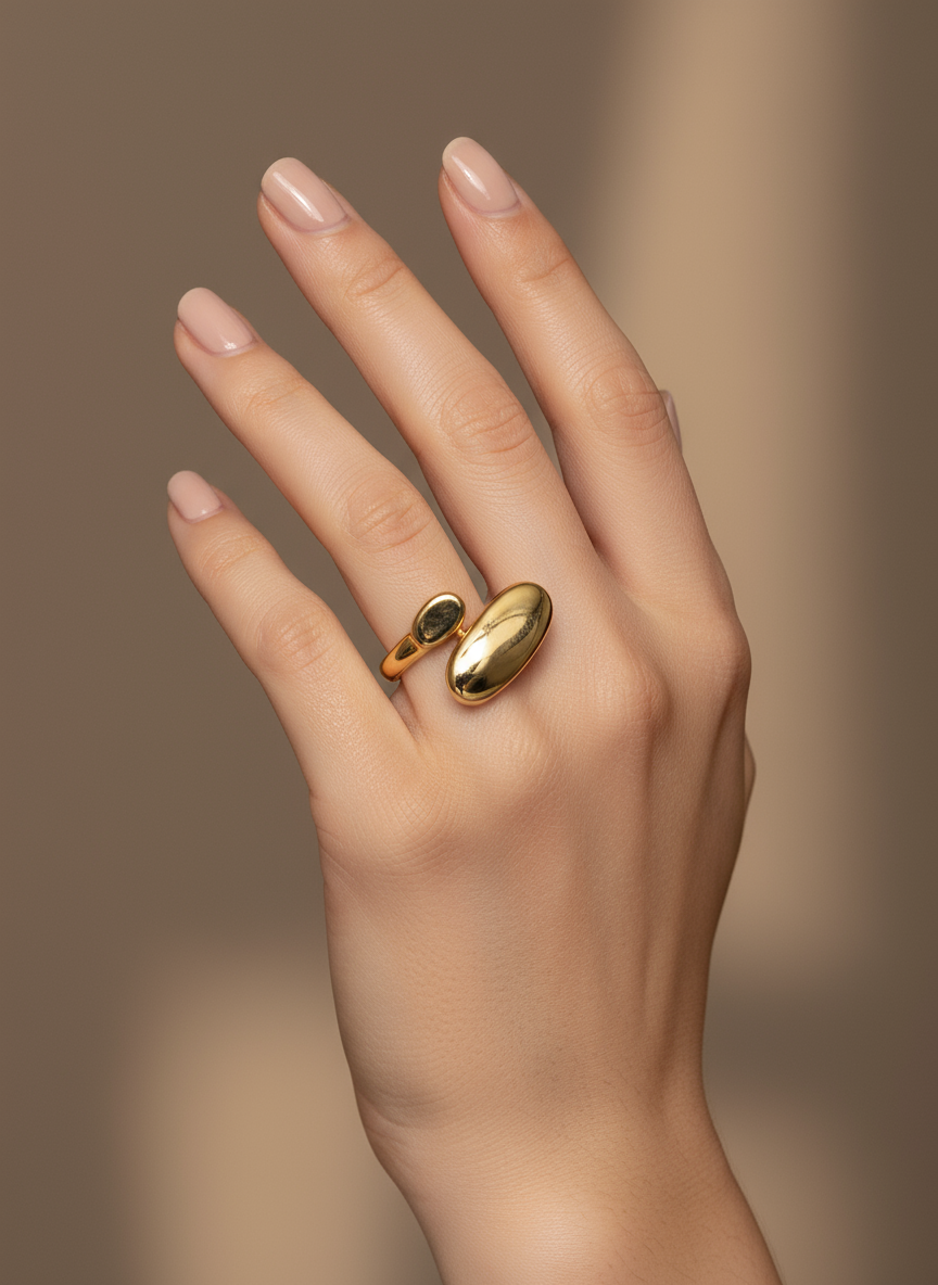 Sculptural Overlap Ring