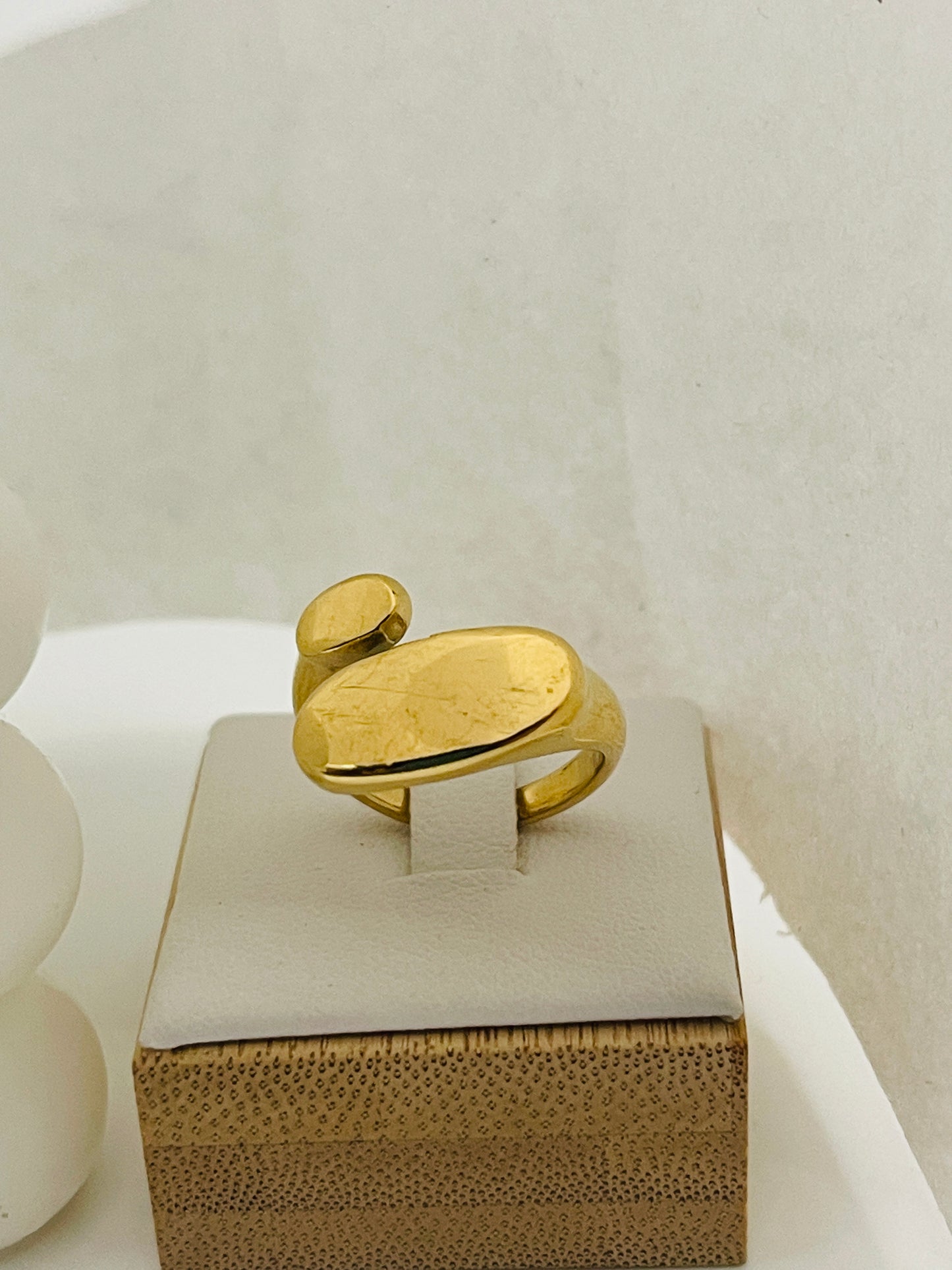 Sculptural Overlap Ring