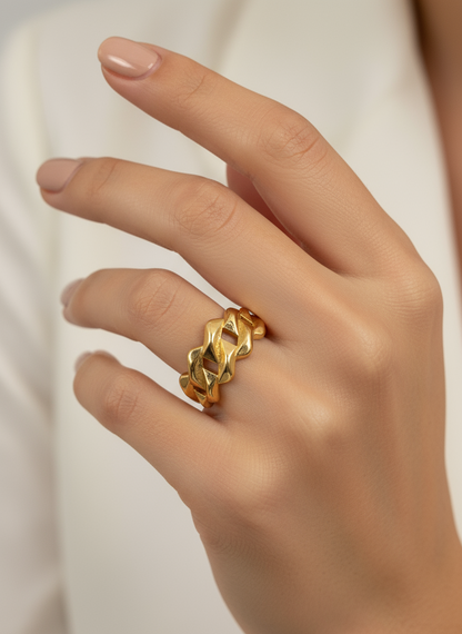 Interlinked Gold Statement Ring