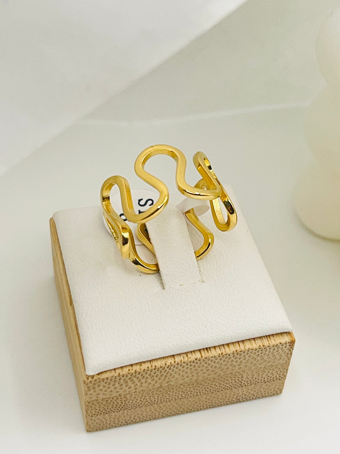 Gilded Horizon Arc Ring