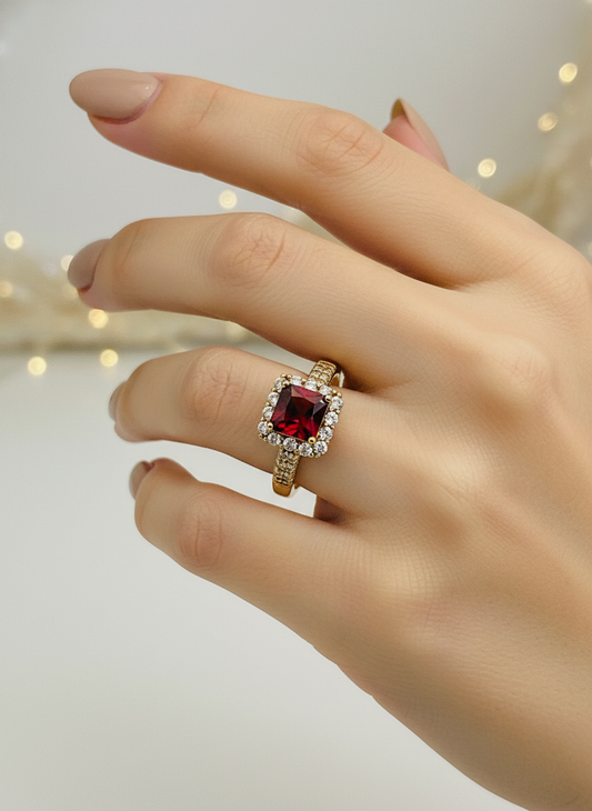 Majestic Red Halo Xuping Ring
