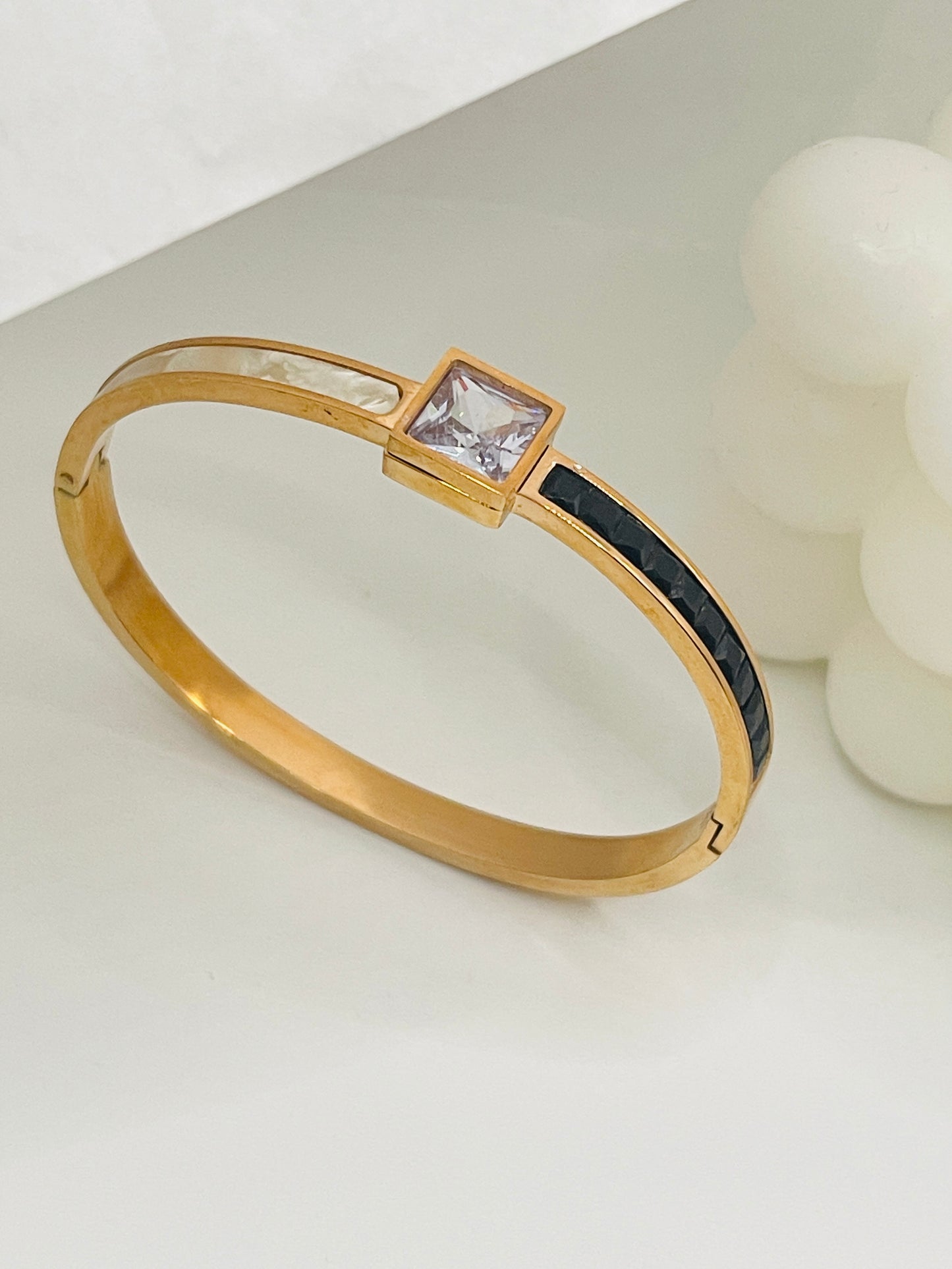 Tricolor Split-Band Bangle-Rose Gold