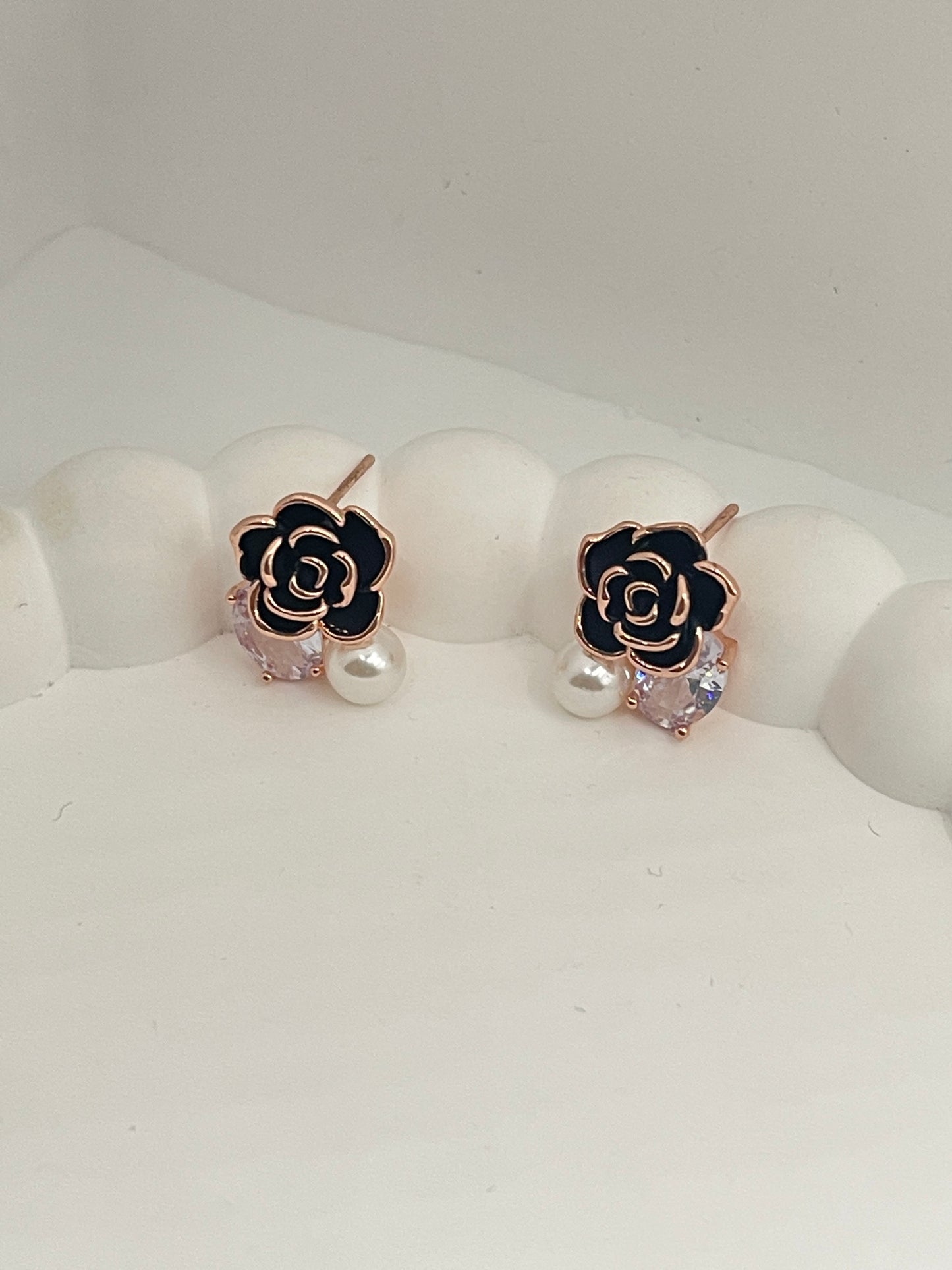 Rose & Pearl Drop Studs Rose Gold