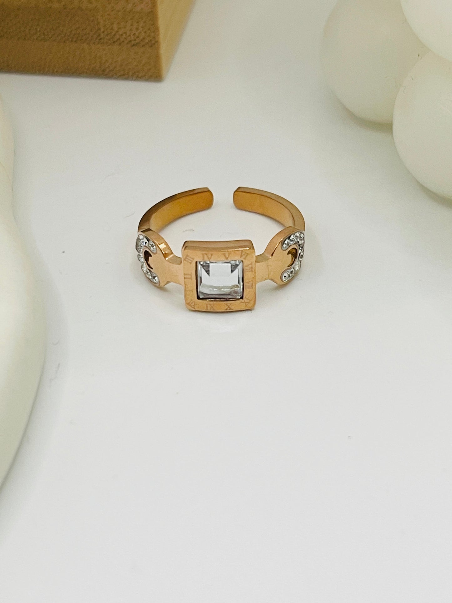 Gold Statement Gemstone Link Ring
