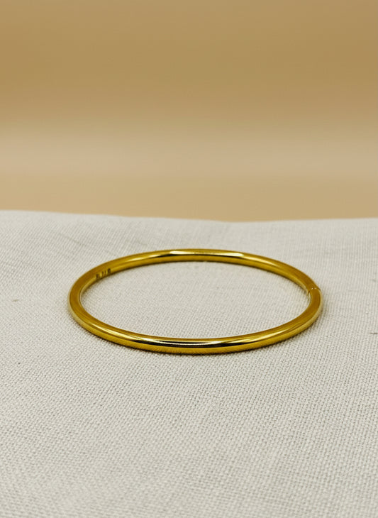 Classic Gold  Minimal Bangle