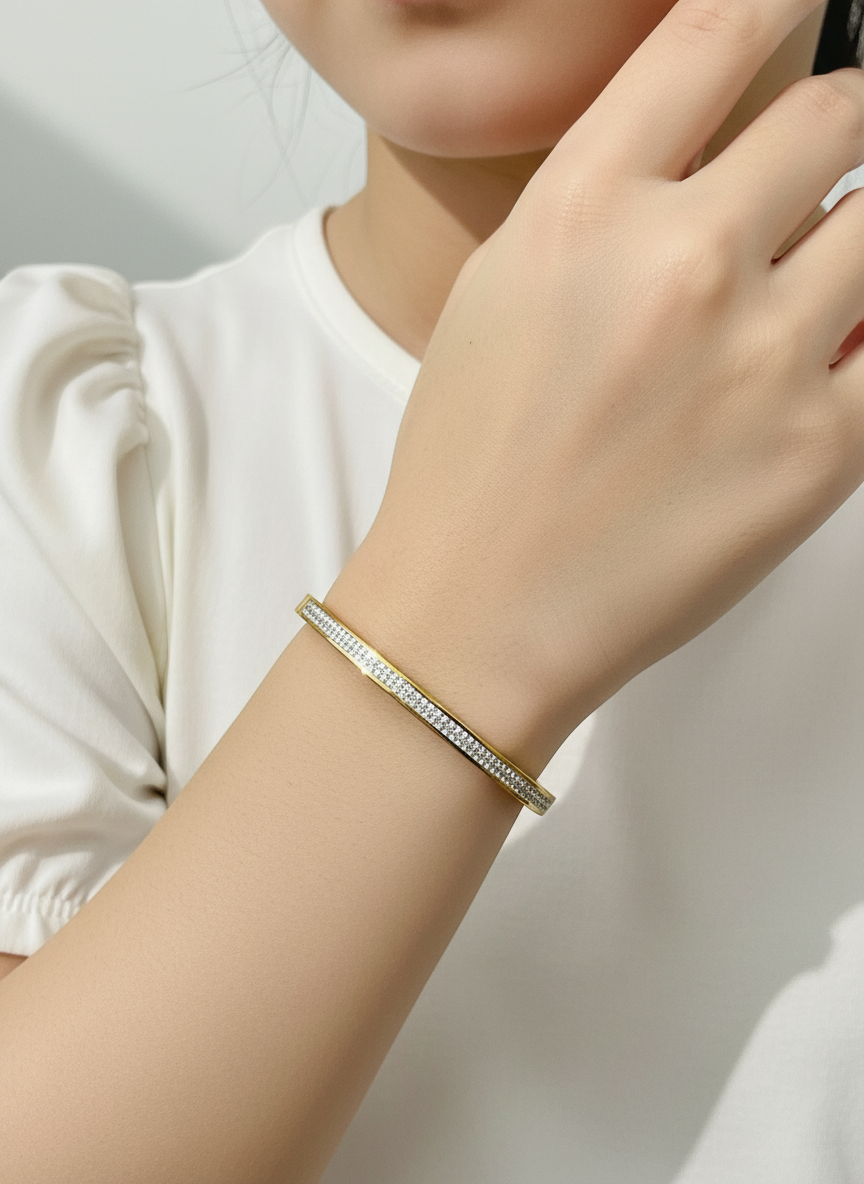 Gold Kids tardust Pavé Bangle
