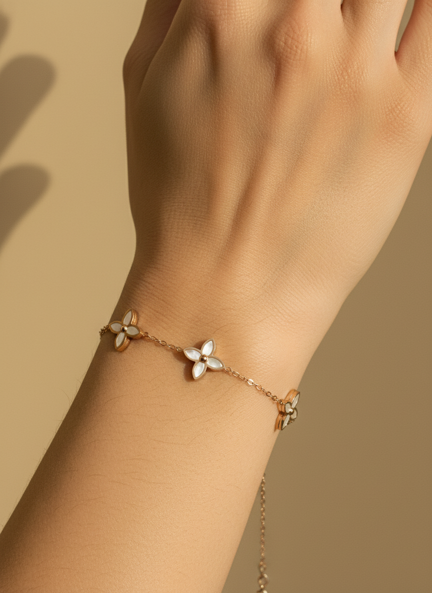 Rose Gold MOP Clover Bracelet