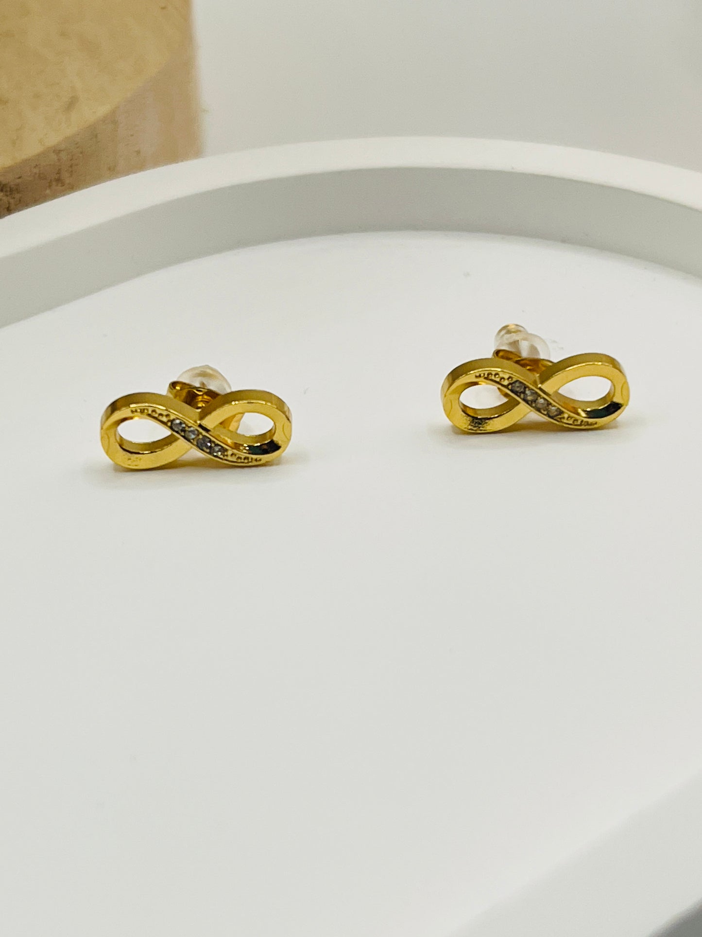 ♾️ Infinity Gold Stud Earrings