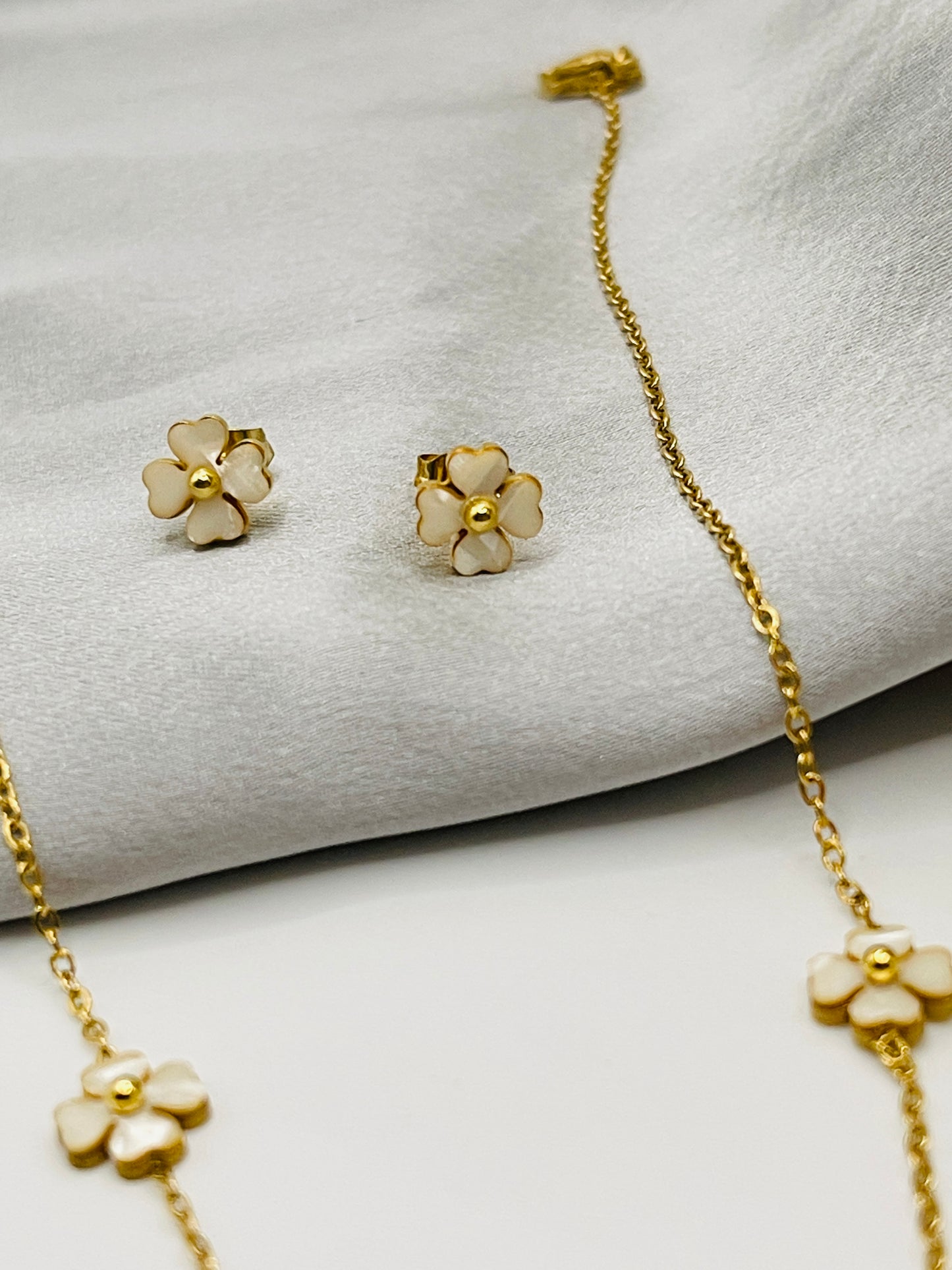 Gold Pearl Petal Chain Combo Set