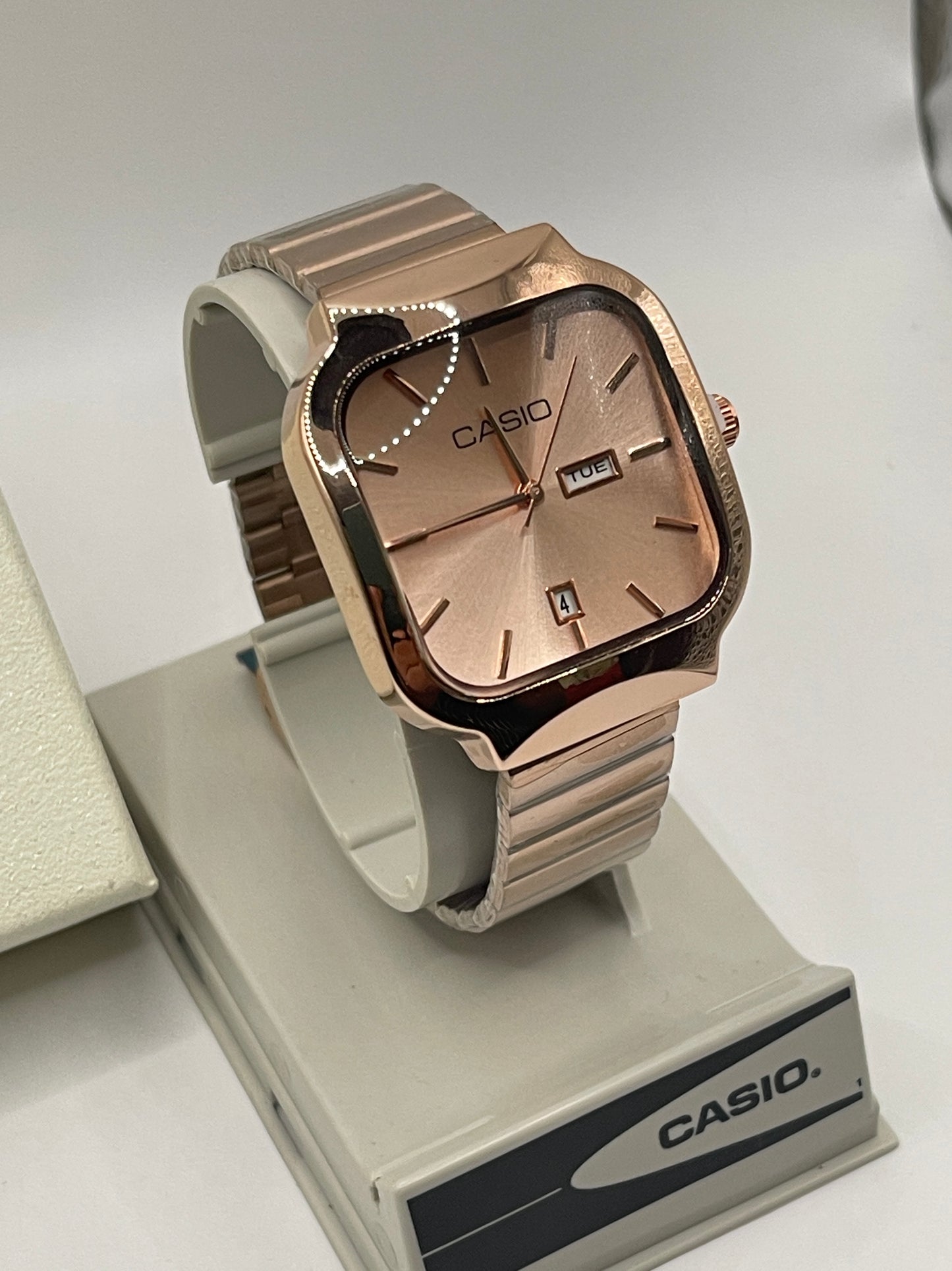 Rose Gold Square-Round Link Bracelet Watch