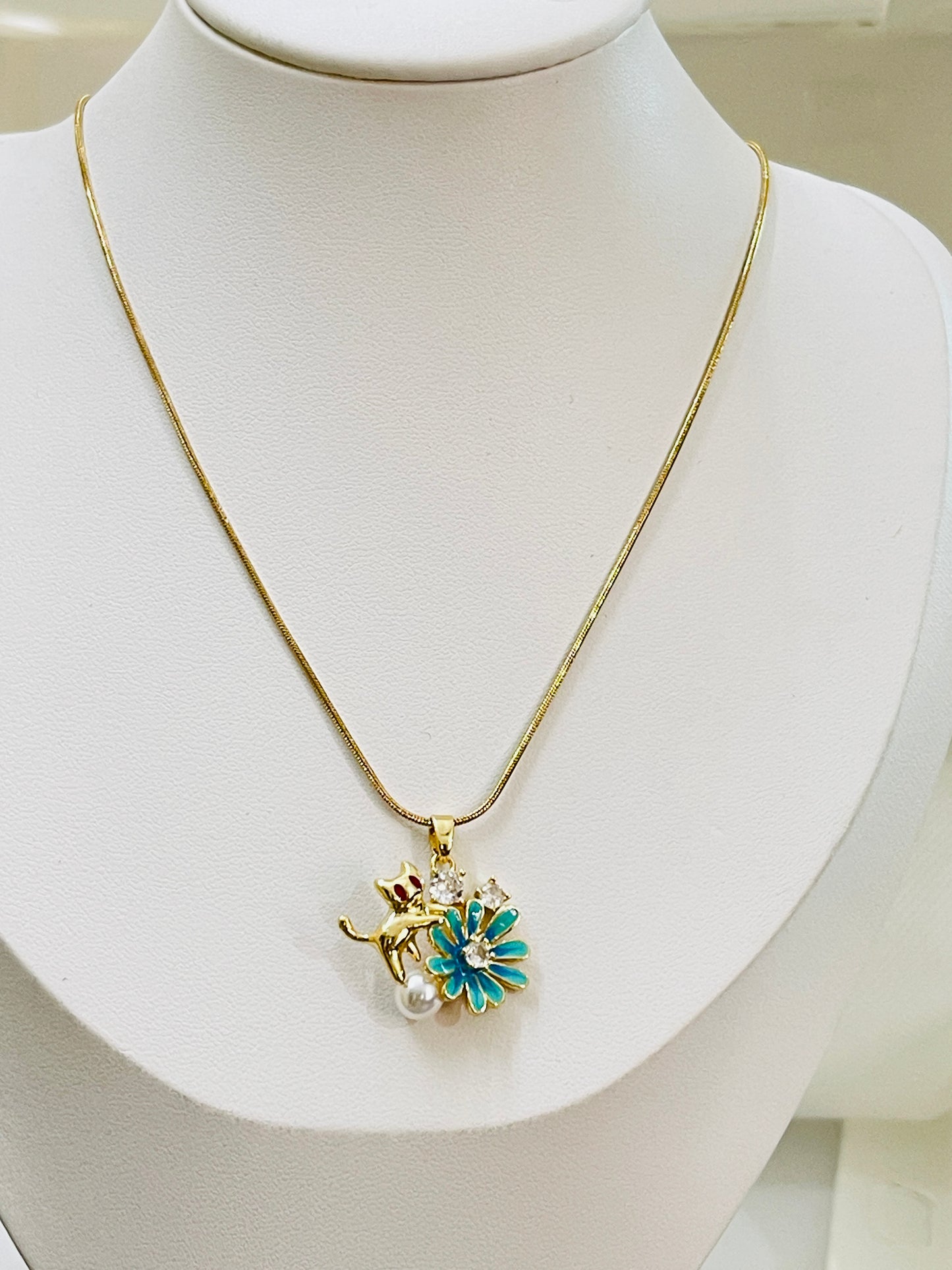 Playful Bloom Charm Gold-Plated Necklace