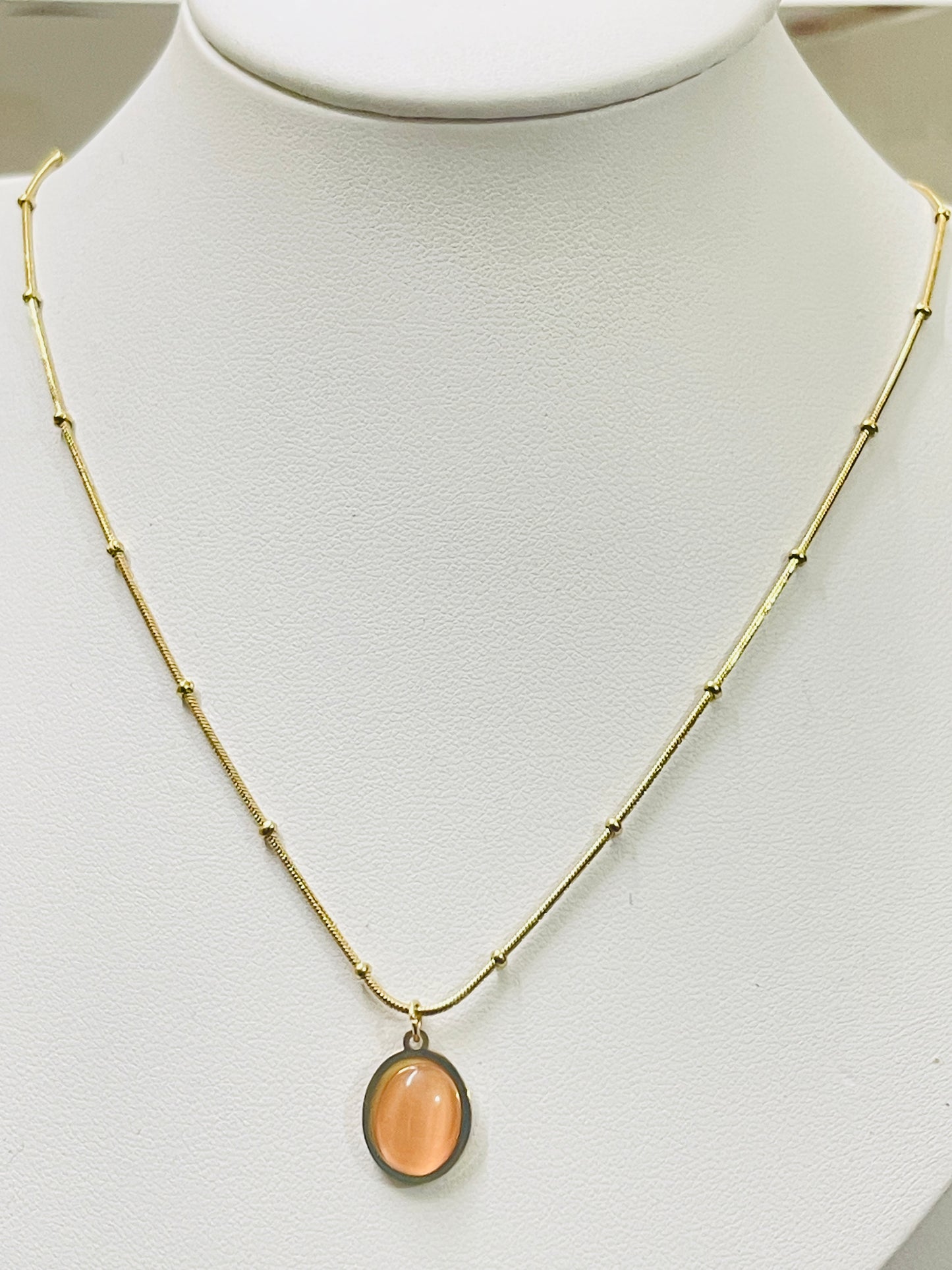 Rose Quartz Pendant Chain - 18K Gold Plated Stainless Steel