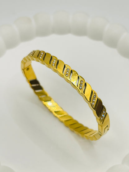 Regal Twist Crystal Gold Bangle