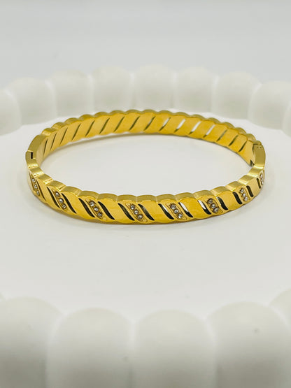 Regal Twist Crystal Gold Bangle