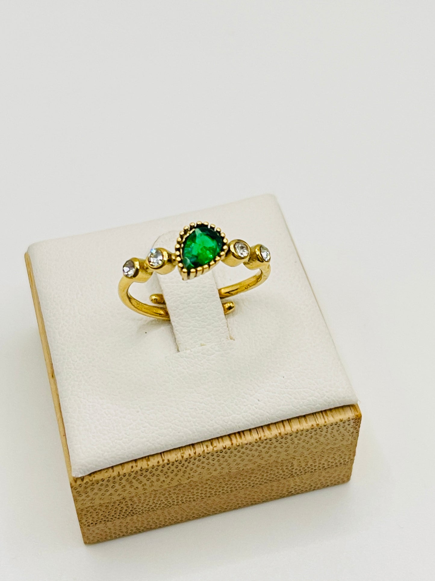 Emerald Green Stone Adjustable Ring - Gold Pavé