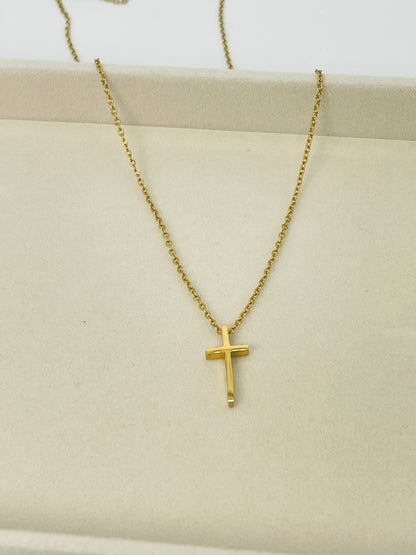 Classic Cross Pendant Chain – Gold (Unisex)