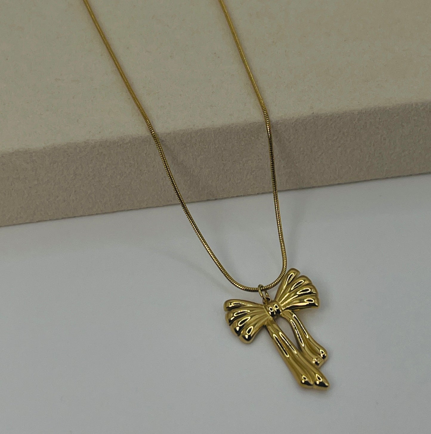 Elegant Bow Charm Chain -Gold