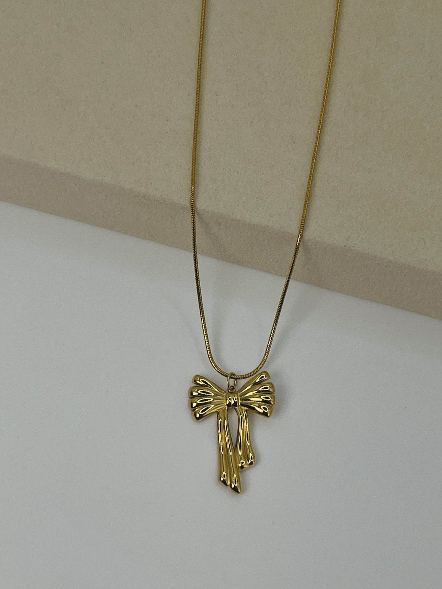 Elegant Bow Charm Chain -Gold