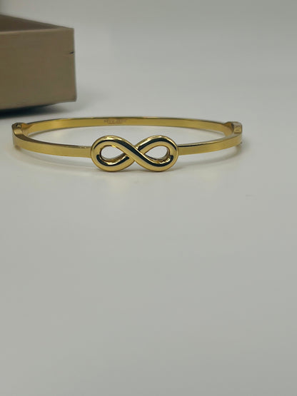 Infinity Grace Gold Bangle
