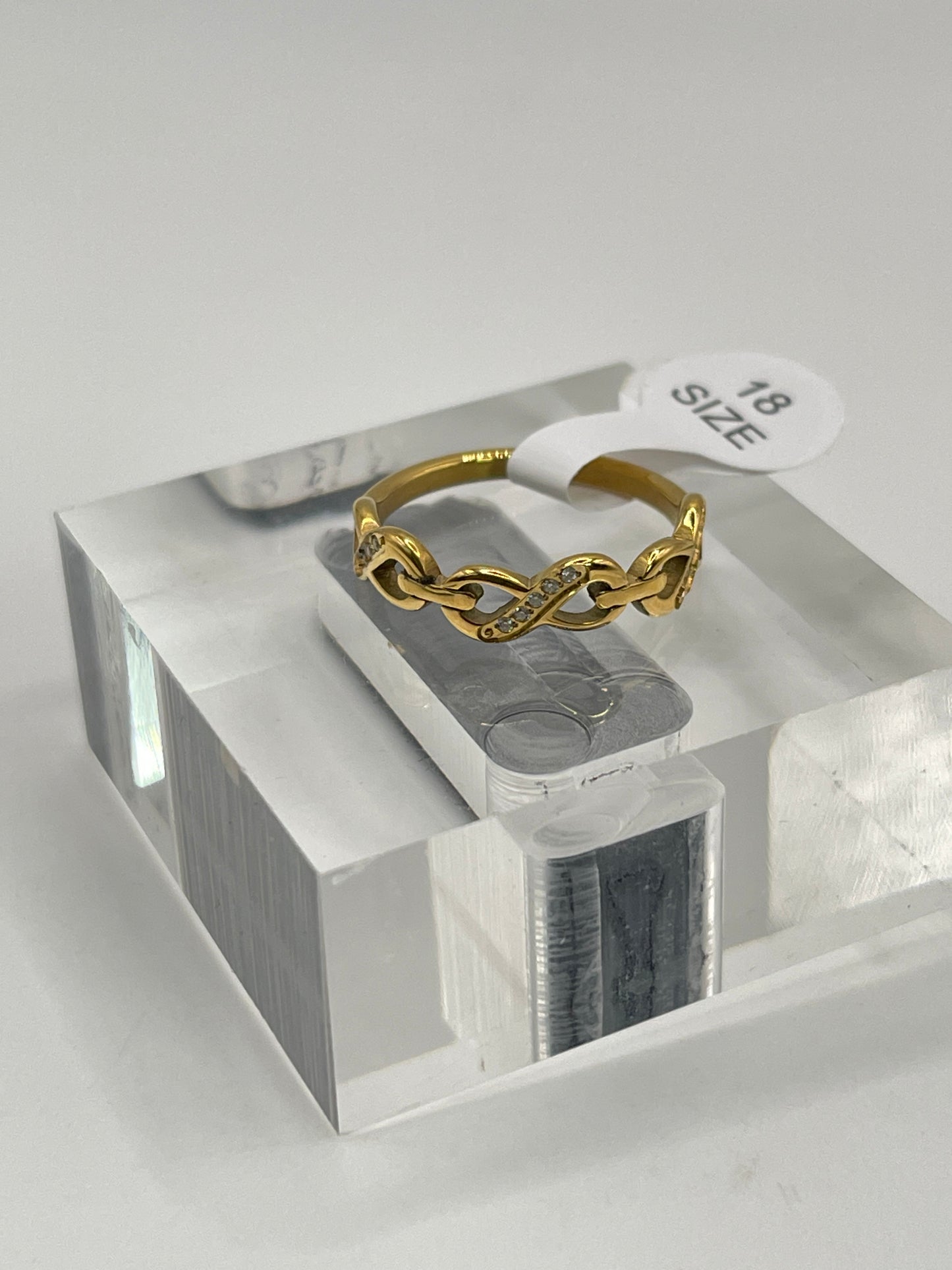 Infinity Link Ring – Gold