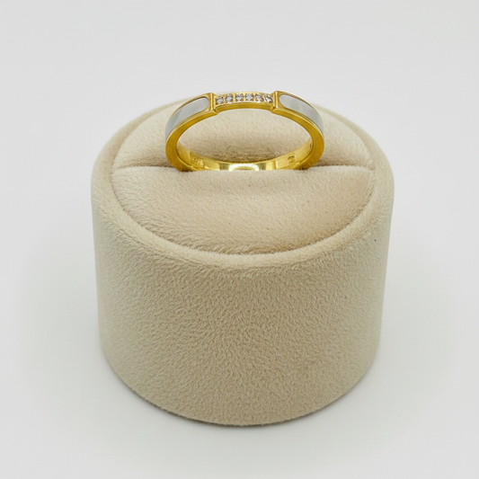 Mother of Pearl Crystal Ring