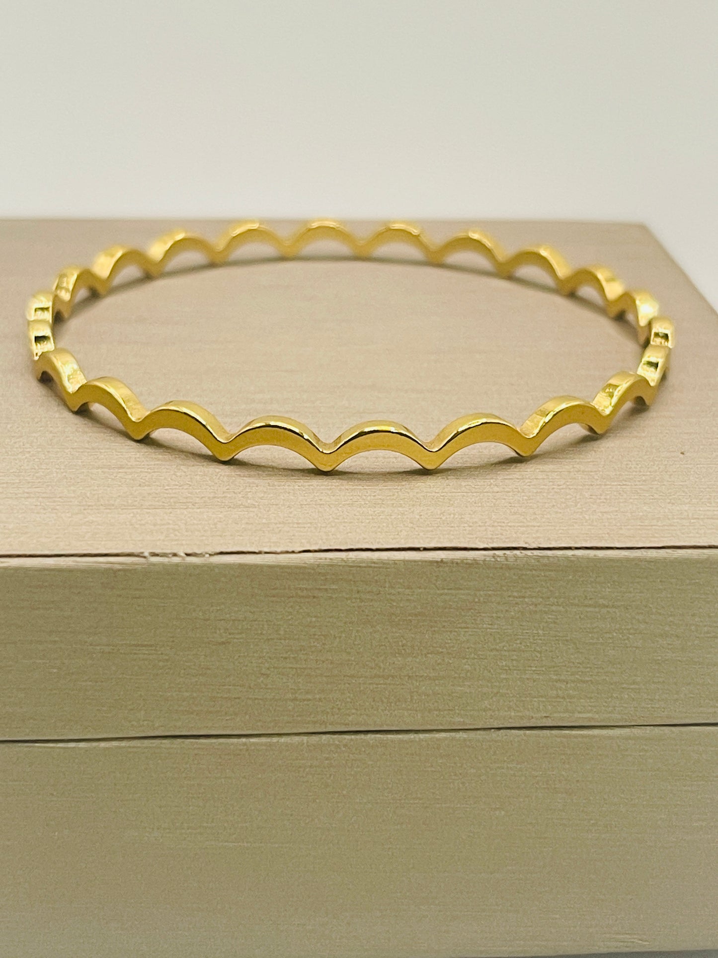 Gold Wave Bangle Set