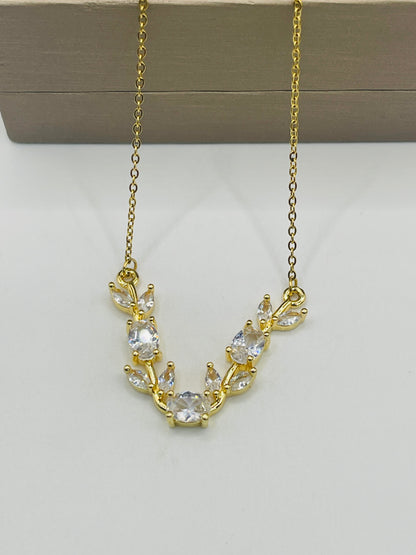 Tulip Necklace White Stone