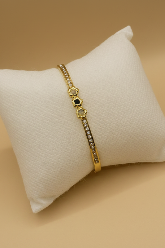 Elegant Clover Crystal Gold-Plated Ban