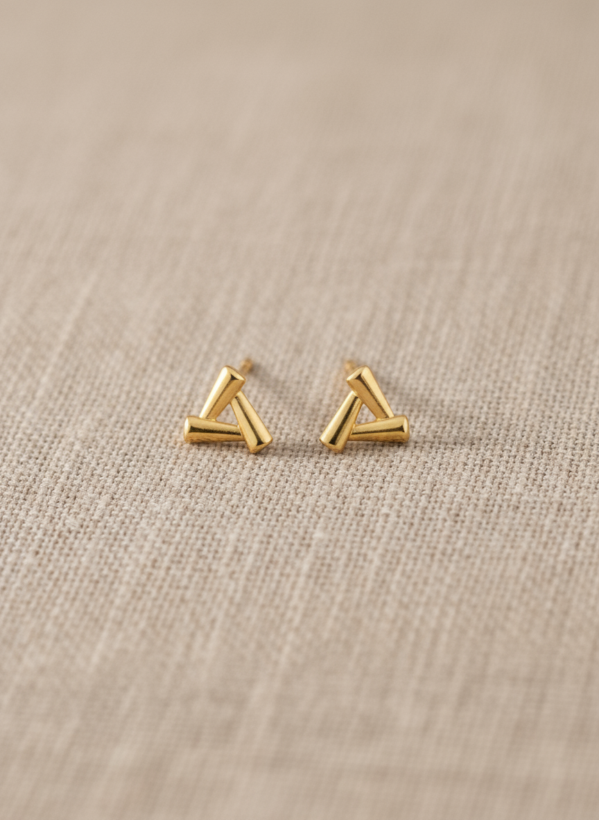 Minimalist Tri Stud