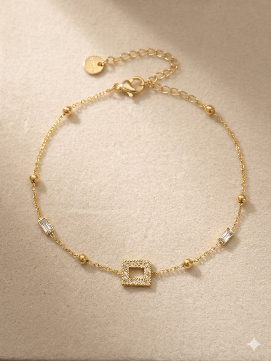 Square Charm Bead Bracelet