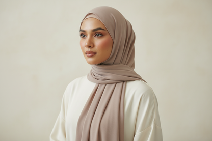 Model wearing ZERA Chiffon Stretch Hijab in Nude Blush